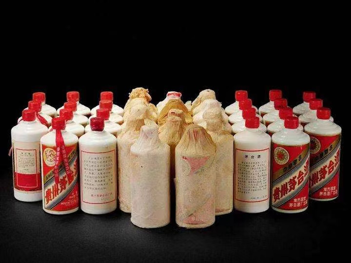 蒙自日照岚山回收酒价格哪里回收(附近上门回收茅台酒）?